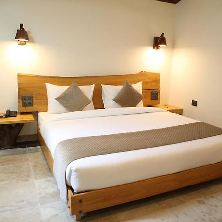 Granny'S Den Resort Rajpur Exterior photo