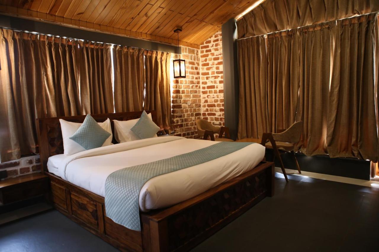 Granny'S Den Resort Rajpur Exterior photo